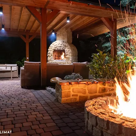 Holiday home Karkonoski Klimat - Klimatyczny Z Bali Z Pieknym Widokiem, Z Dostepem Do Jacuzzi I Sauny, Miejscem Na Grill I Ognisko - Relaks W Sercu Natury Milkow (Lower Silesia)